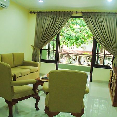 Country Woods Jakarta Aparthotel Cilandak  Exteriör bild